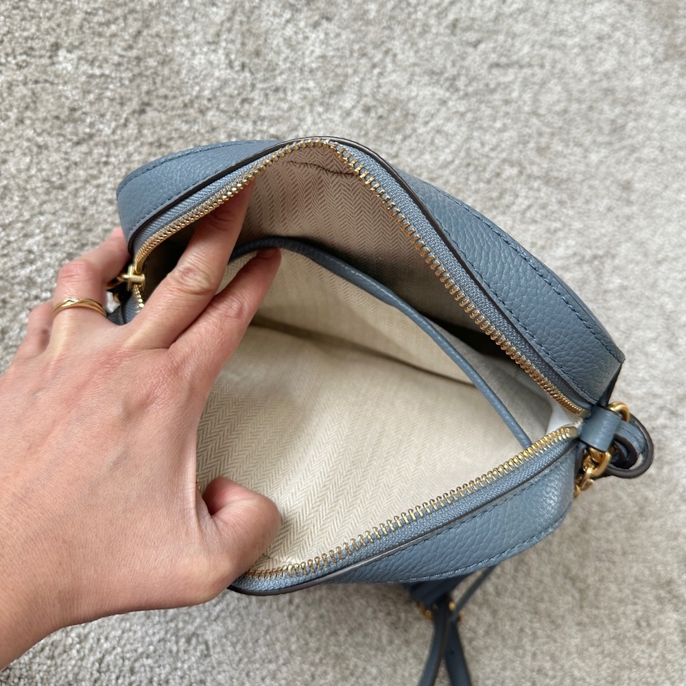 SOLD | Tory Burch Brunnera Blue McGraw Camera Bag Like New - Picture 13 of 16